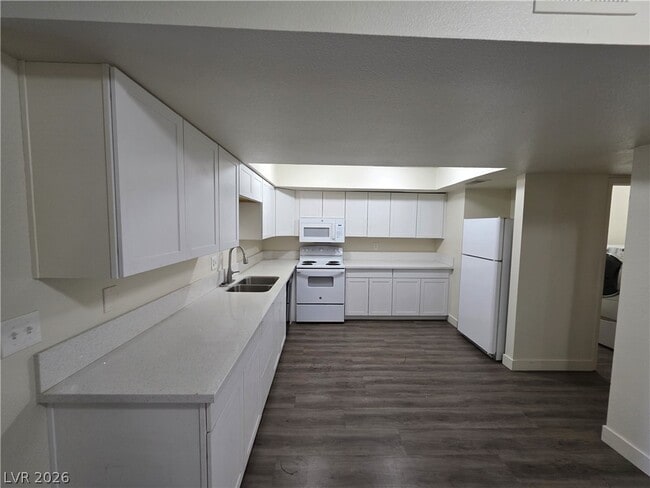 Building Photo - 3364 Royce Ct