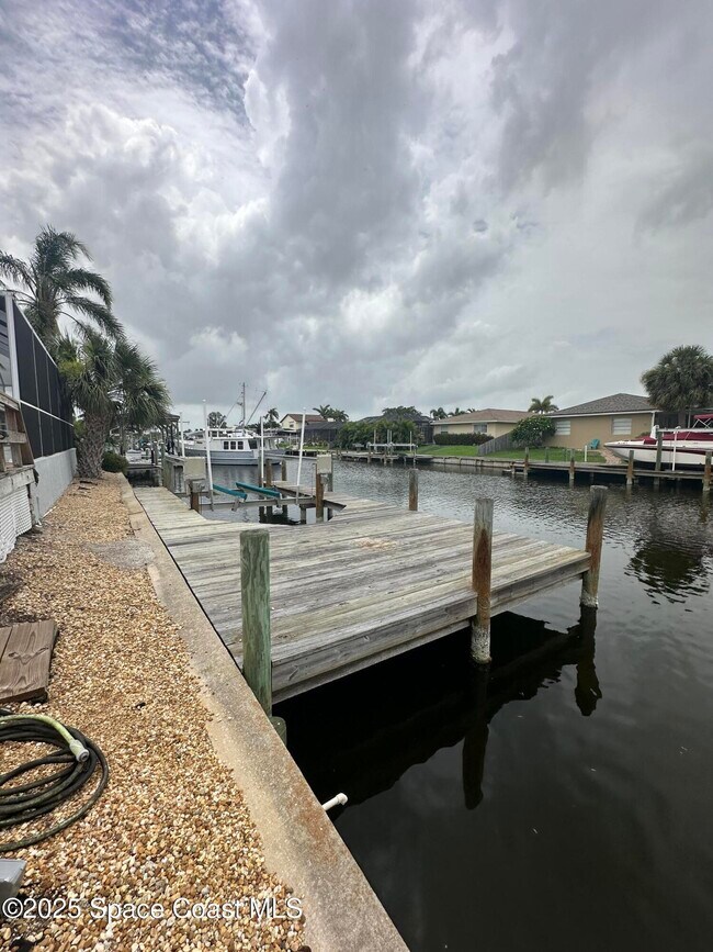 Building Photo - 443 Port Royal Blvd