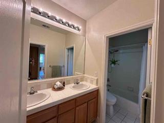 Building Photo - 106 Oak Haven Pl