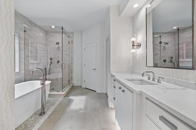 Building Photo - 4318 University Blvd