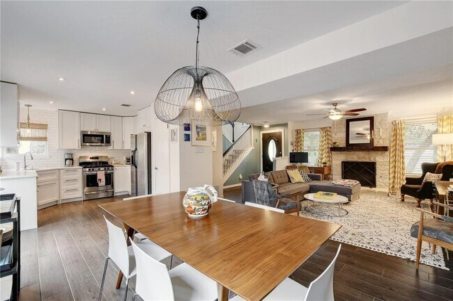 Building Photo - 9019 Wagtail Dr