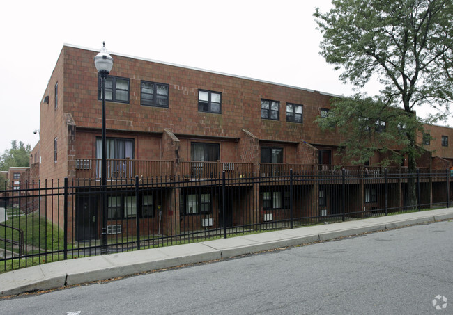 Building Photo - Highview Apartments