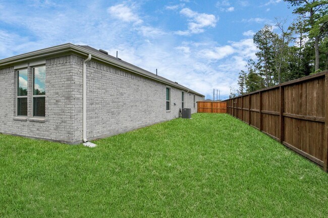 Building Photo - 16150 Elbridge Ct