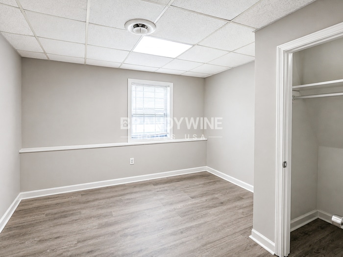 Building Photo - 7301 Fern Ct