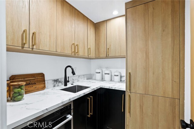 Building Photo - 3889 Humboldt Dr