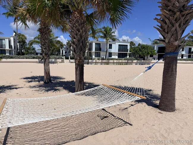 Building Photo - 1598 S Ocean Ln