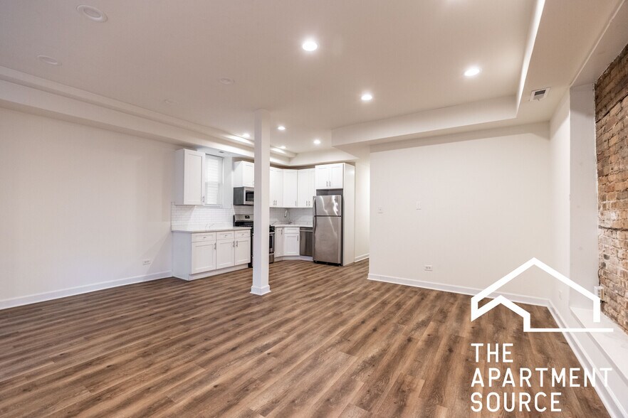 Primary Photo - 2112 N Campbell Ave