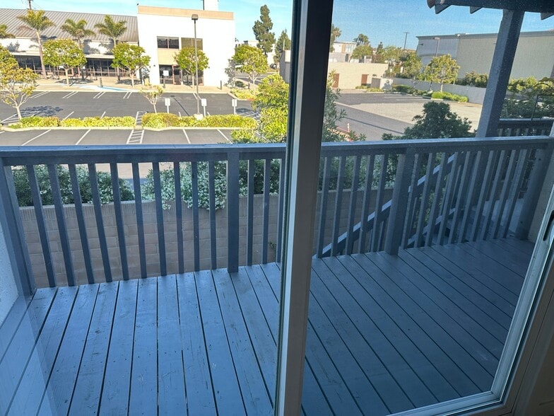 Building Photo - 4932 Charlene Cir