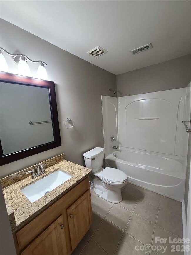 Building Photo - 19231 Kanawha Dr