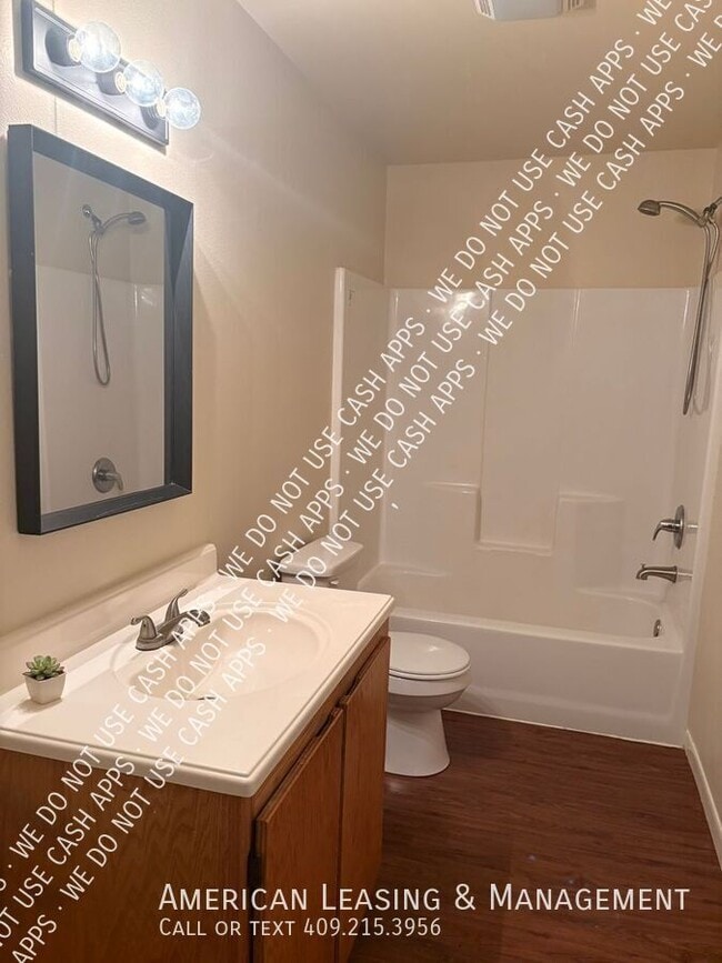 Building Photo - 2503 N Raguet St