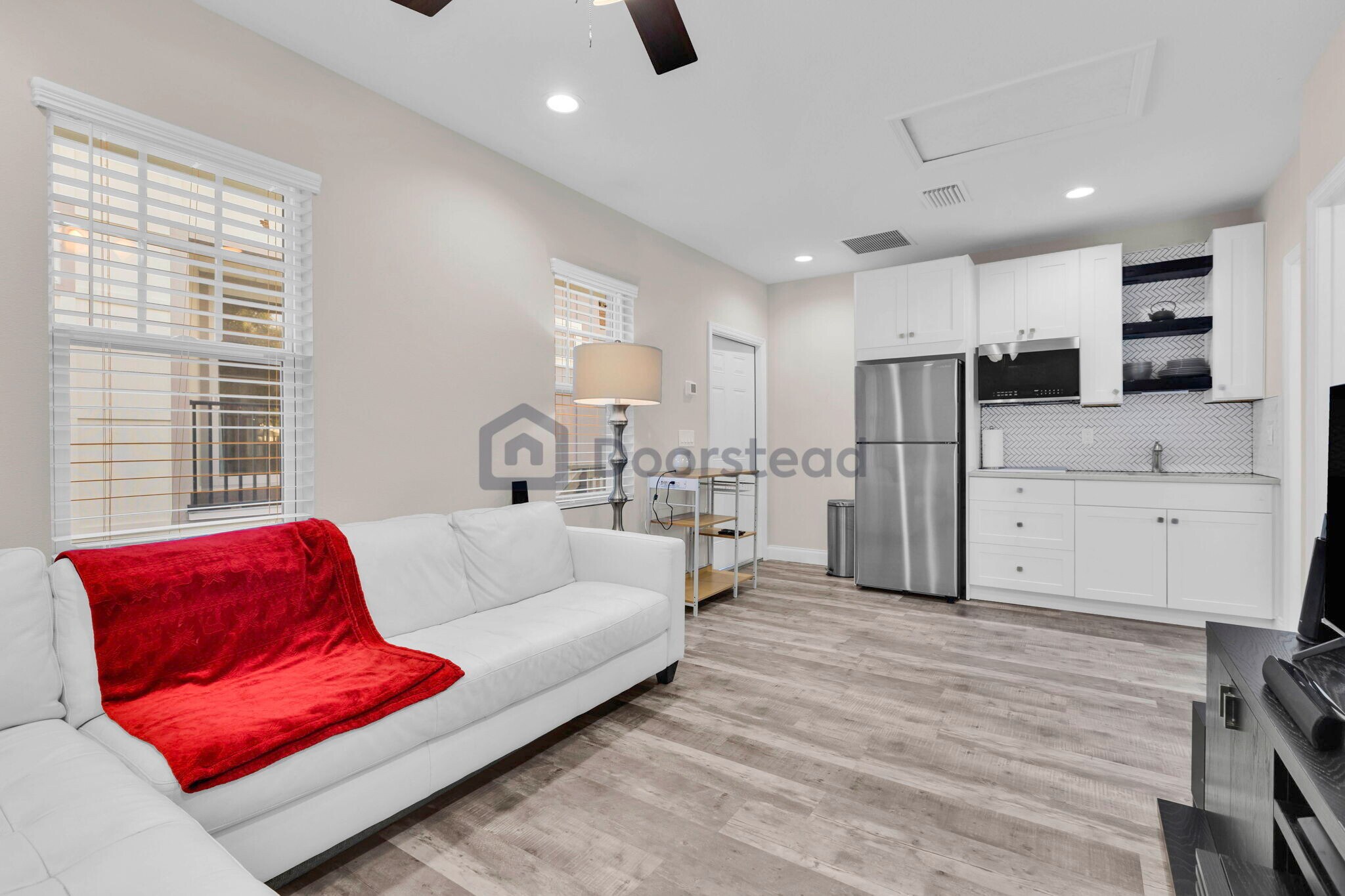 Building Photo - 4114 N Nebraska Ave