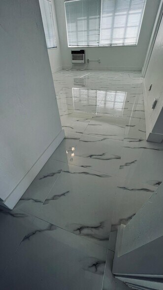 Building Photo - 7821 Byron Ave