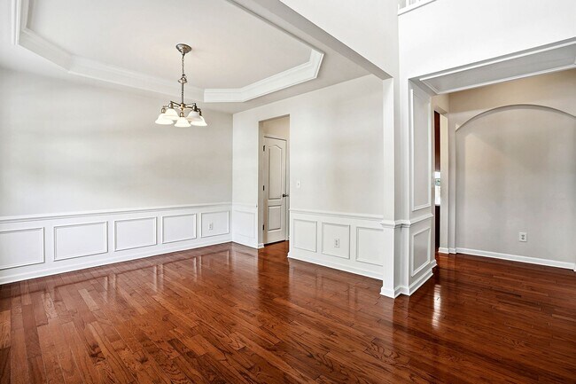 Building Photo - WAKEFIELD HOME WITH 4 BEDROOMS- GREAT HOME!