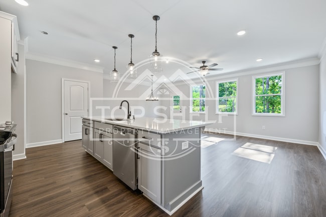 Building Photo - 3744 Silvery Wy