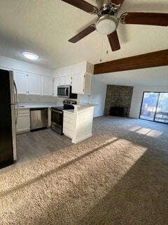 Building Photo - Newly Renovated, 2b/2b in great location