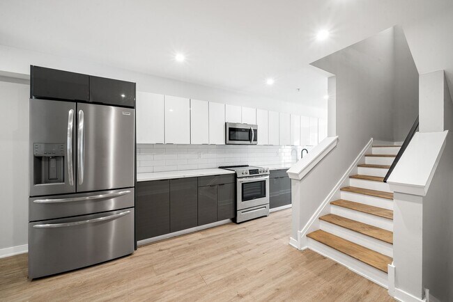 Building Photo - 1725 N 25th St