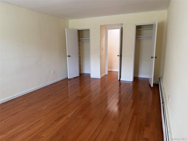 Building Photo - 130 S Park Ave