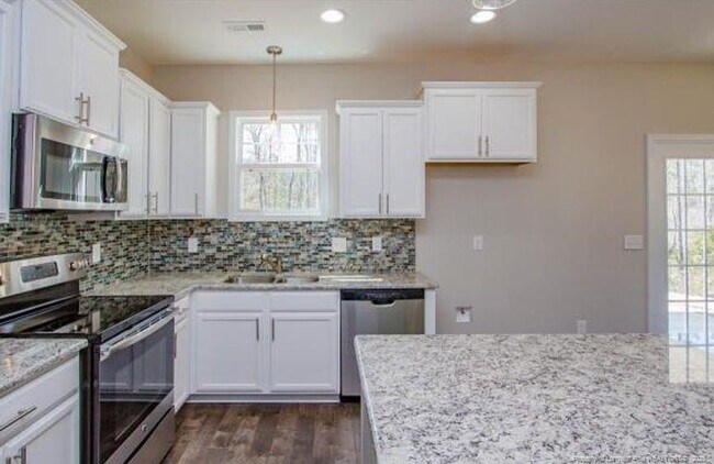 Building Photo - 425 Sedgemoor Rd