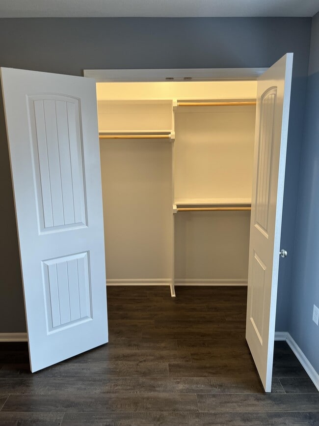 Building Photo - 891 W Gay St