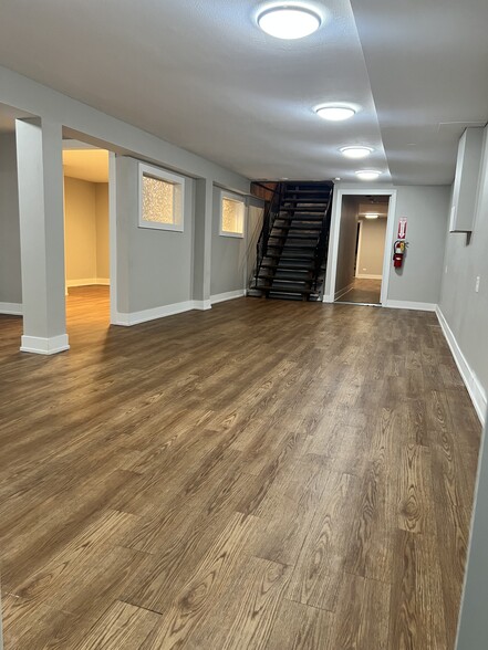 Building Photo - 3909 Howard St