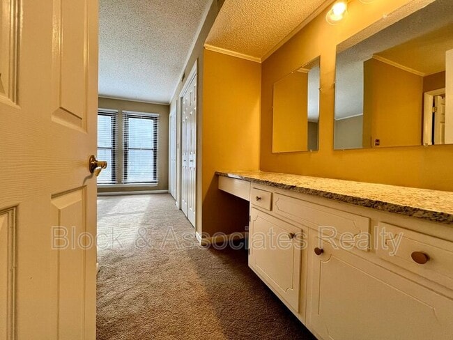 Building Photo - 131 Cedar Cove Ln