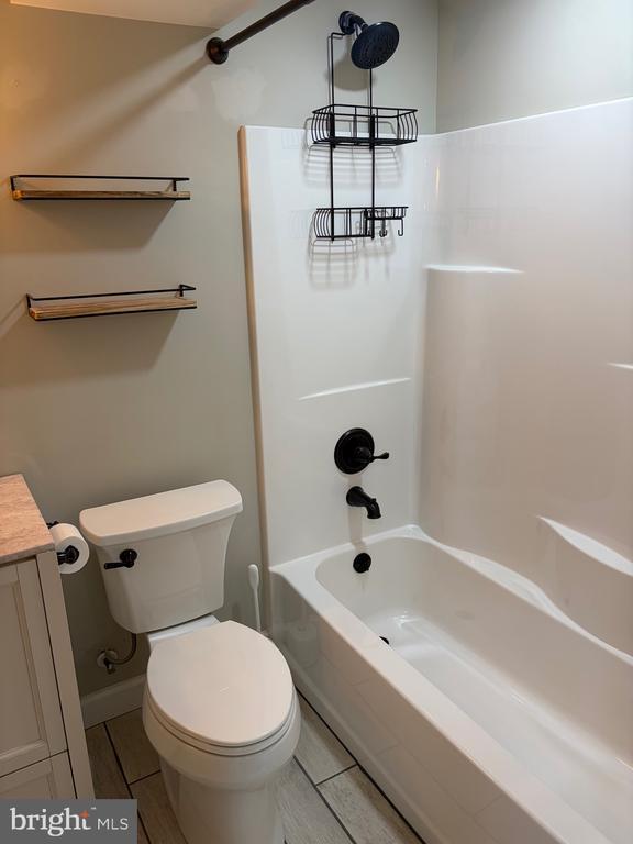 Building Photo - 1806 Johnson Rd