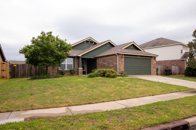 Primary Photo - 3 Bed / 2 Bath in Owasso!