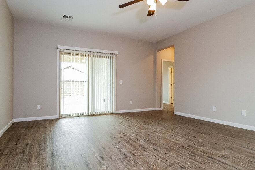 Building Photo - 25446 W Carson Dr
