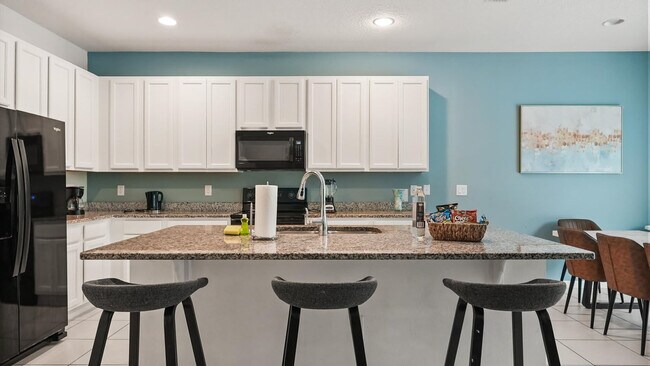 Building Photo - 4571 Cabello Loop