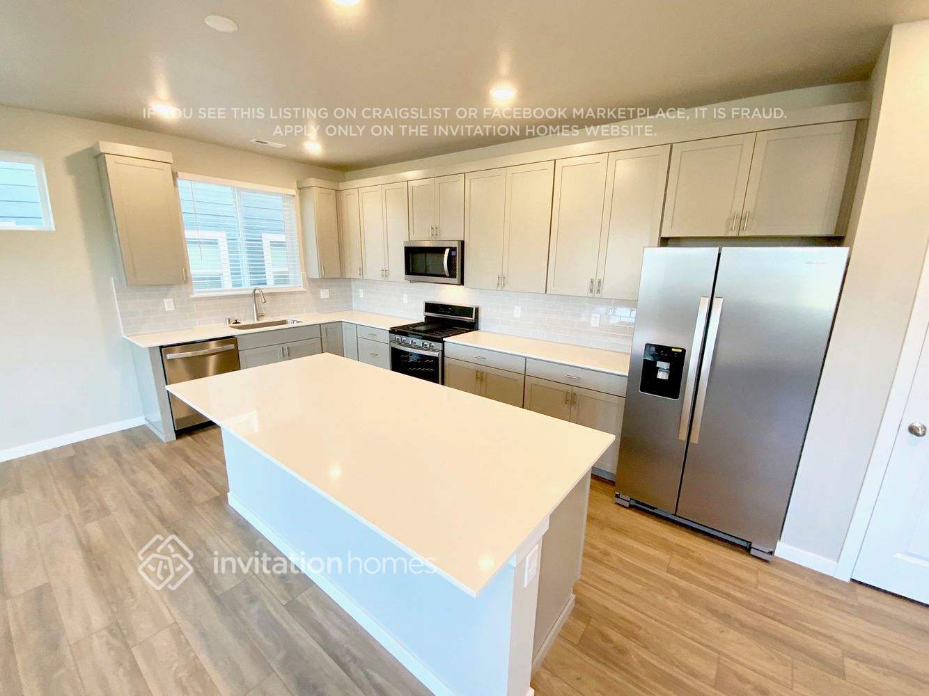 Building Photo - 934 Burwood St SE