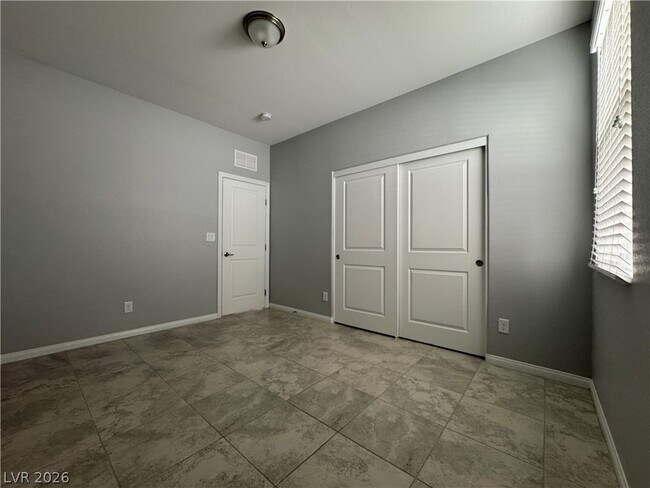 Building Photo - 7490 Lush Oasis Ave.