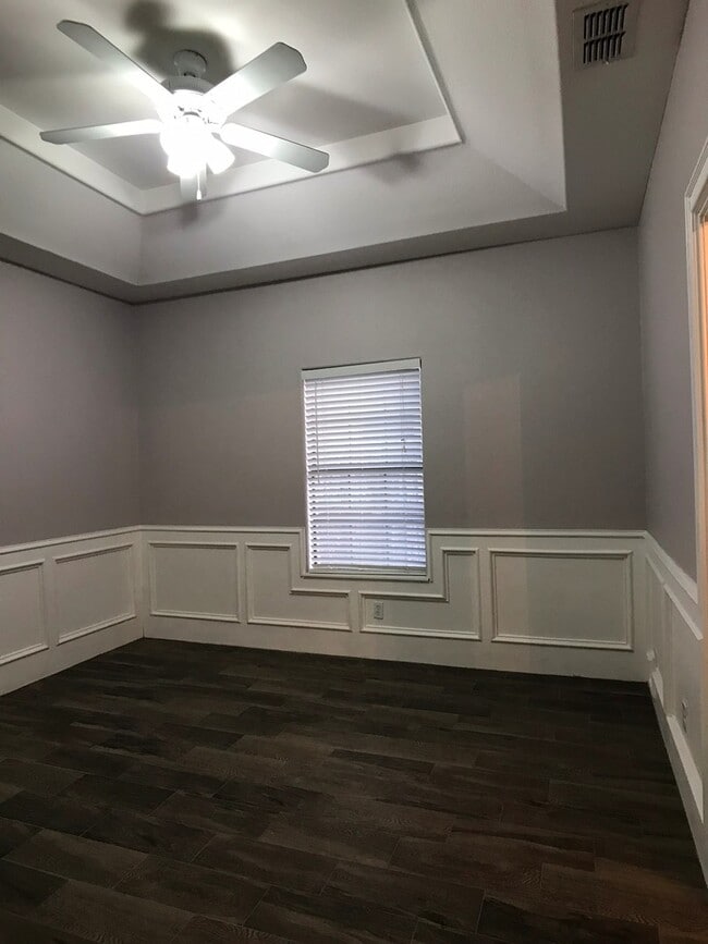 Building Photo - 3Bed/2.5Bath Edinburg TX Home For Rent ( Oakland Village )