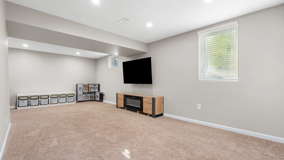Building Photo - 111 Hermitage Ct