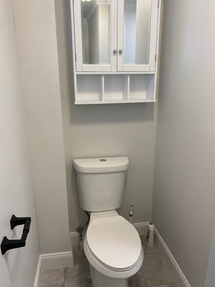 Building Photo - 8 Harrison Ave