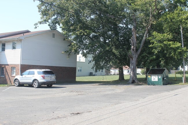 Building Photo - Elmwood Apartments
