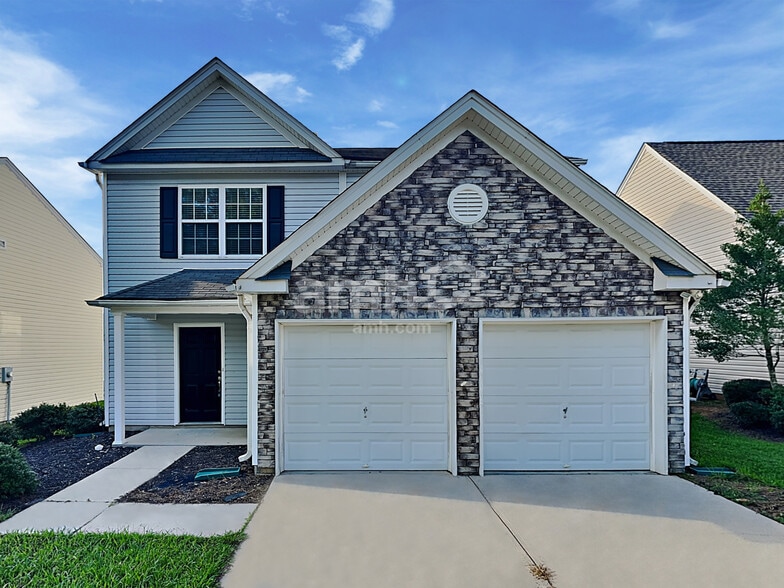 Primary Photo - 10502 Plantain Ct