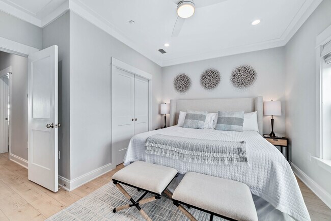 Building Photo - Orange Beach