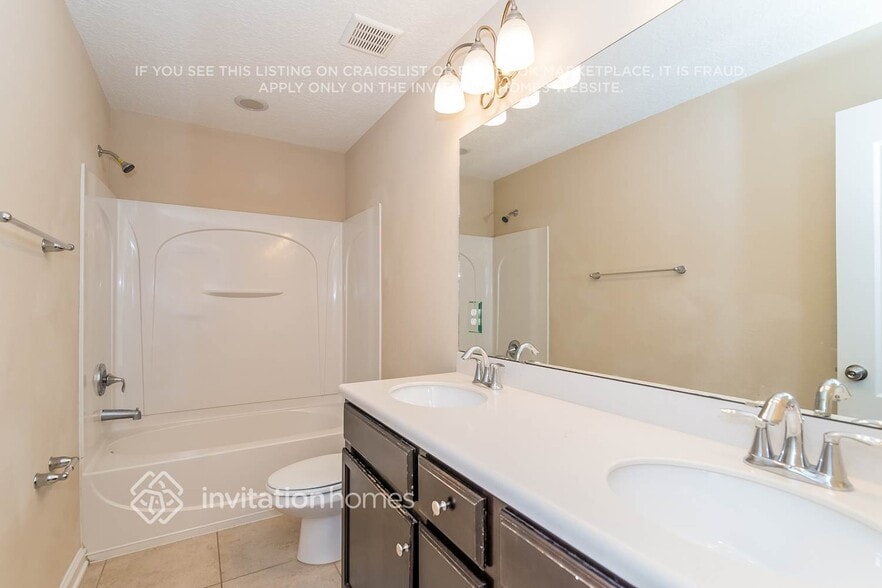 Building Photo - 517 Southwood Way