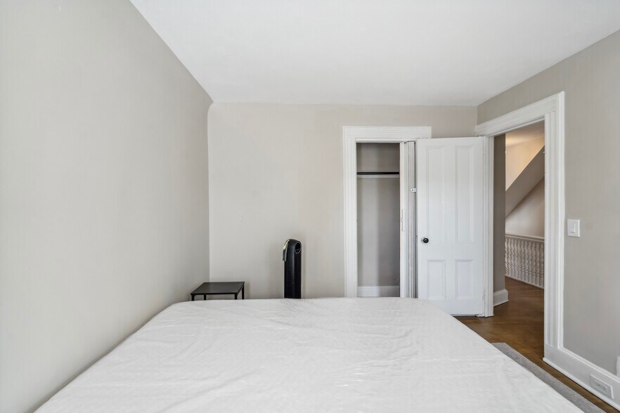 Building Photo - 95 Leroy St