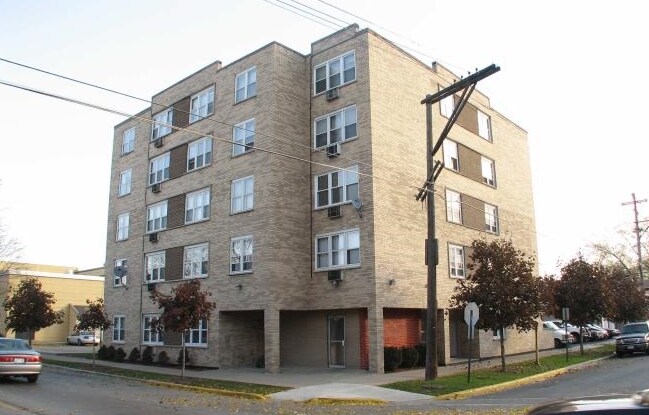 Primary Photo - 2659 S Austin Blvd