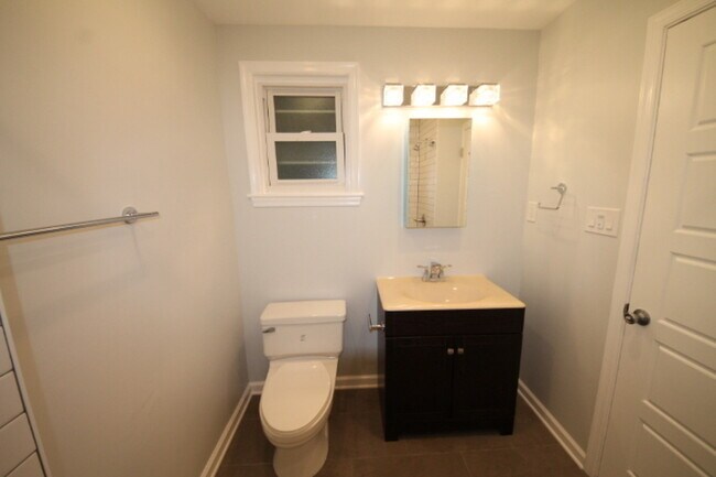 Building Photo - 1269 Simms Pl NE