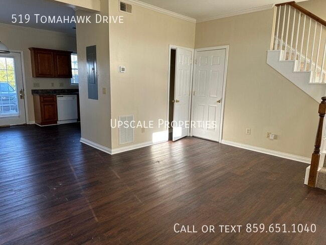 Building Photo - 519 Tomahawk Dr