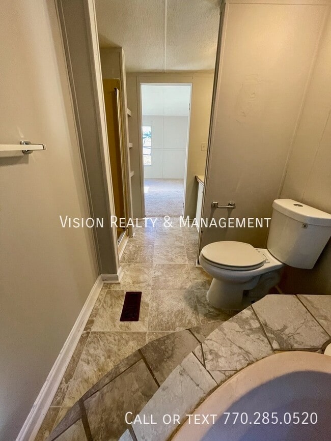 Building Photo - 25 Watercrest Ln