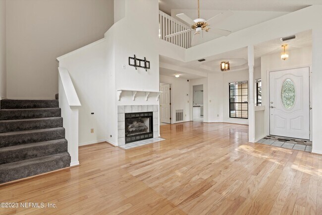 Building Photo - 10538 Broomsedge Ct