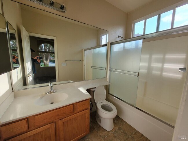Building Photo - 1609 Vandenberg Cir