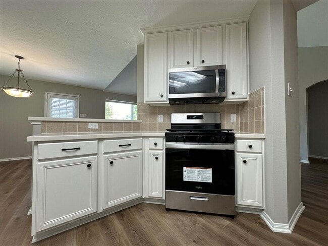 Building Photo - 3031 Valley Ct