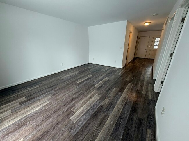 Building Photo - 801 S 15th St