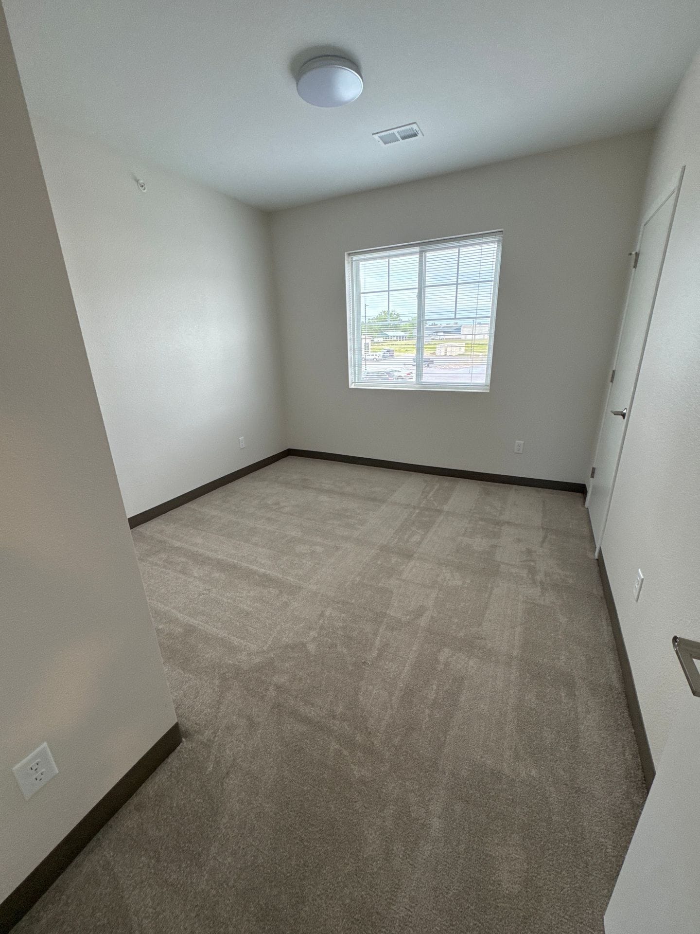 Building Photo - Windom Landing