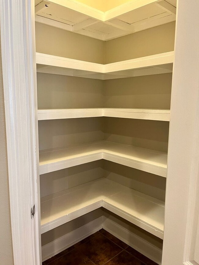 Building Photo - GEISMAR, right across 74 from Dutchtown Schools!  3br/2ba