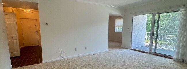 Building Photo - 119 Castletown Rd